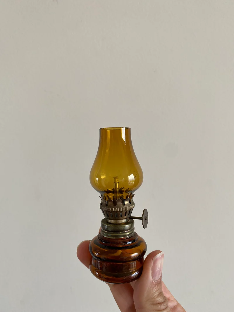 Lampes à pétrole miniatures