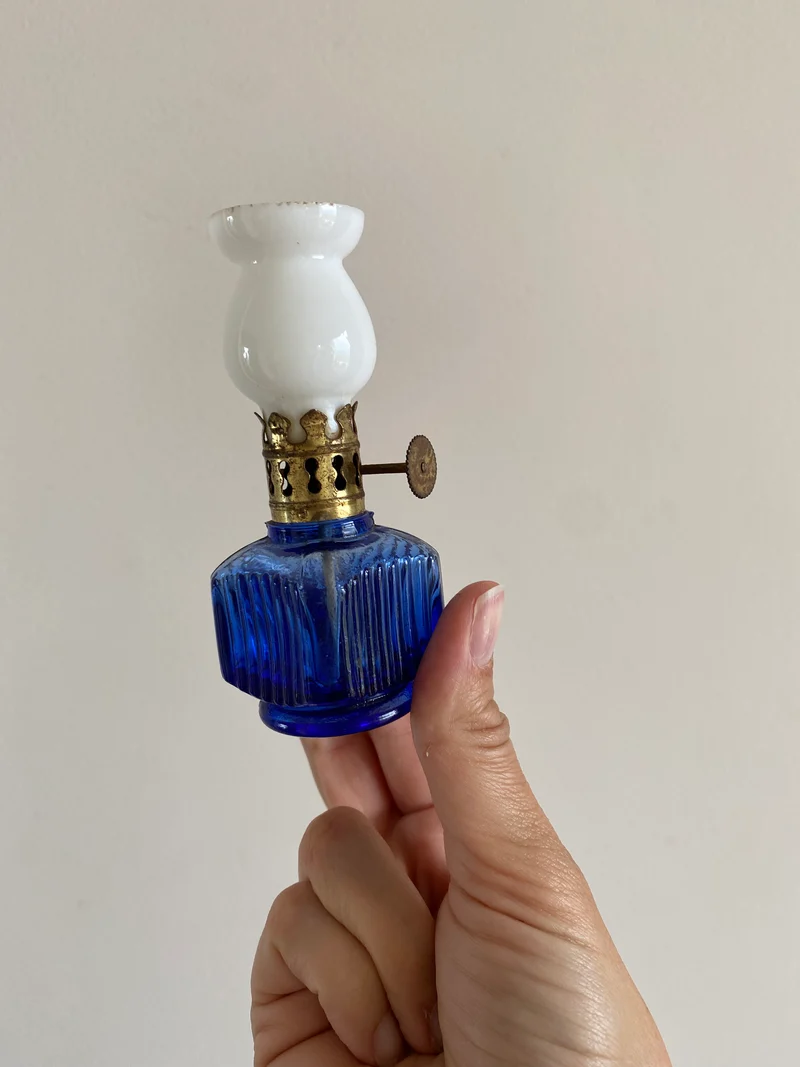 Lampes à pétrole miniatures