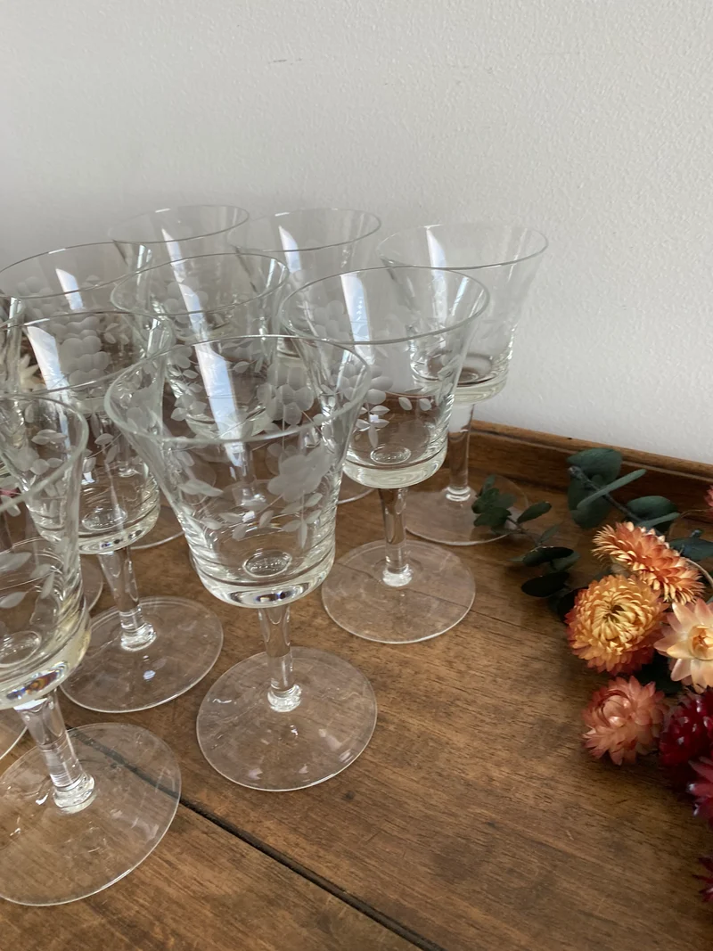 Verres à eau et a liqueur gravés