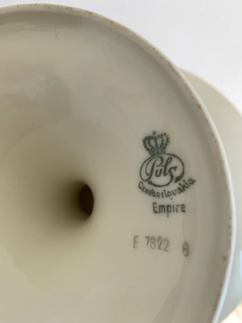 Compotier blanc avec son liseré doré Czechoslovakia empire