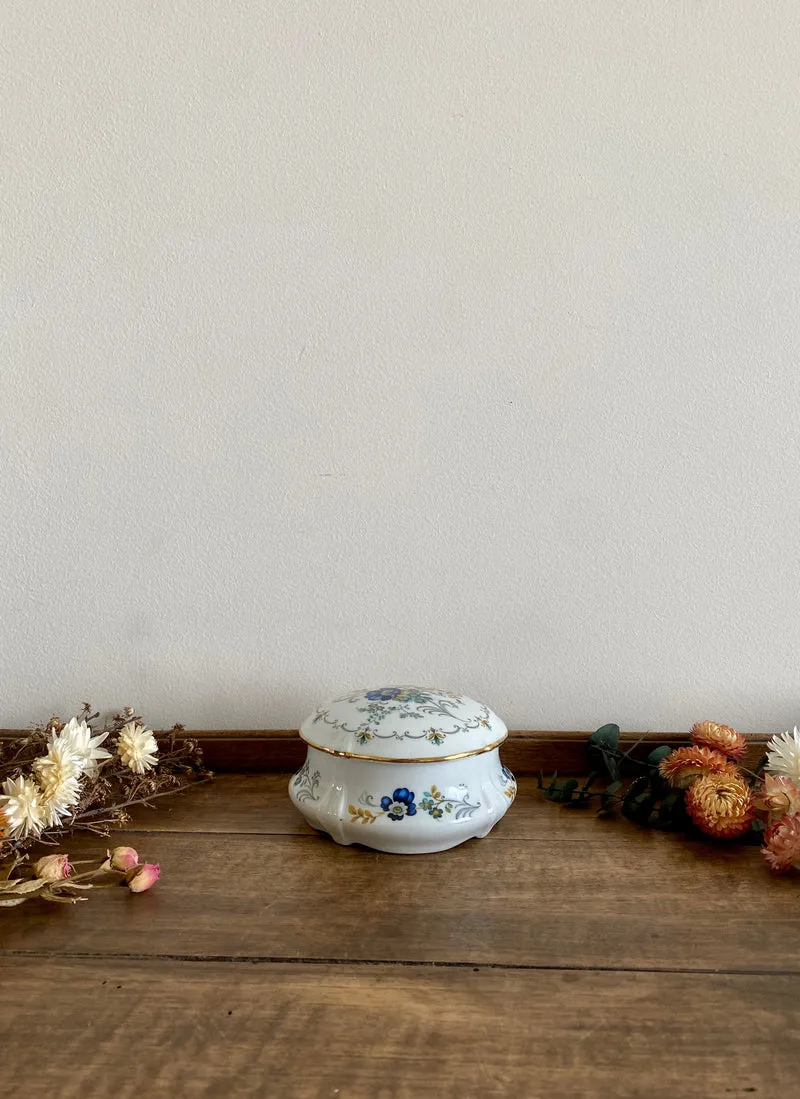 Bonbonnière motifs fleurs bleues Limoges France