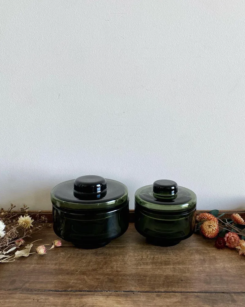 Pots verts fumés à couvercle