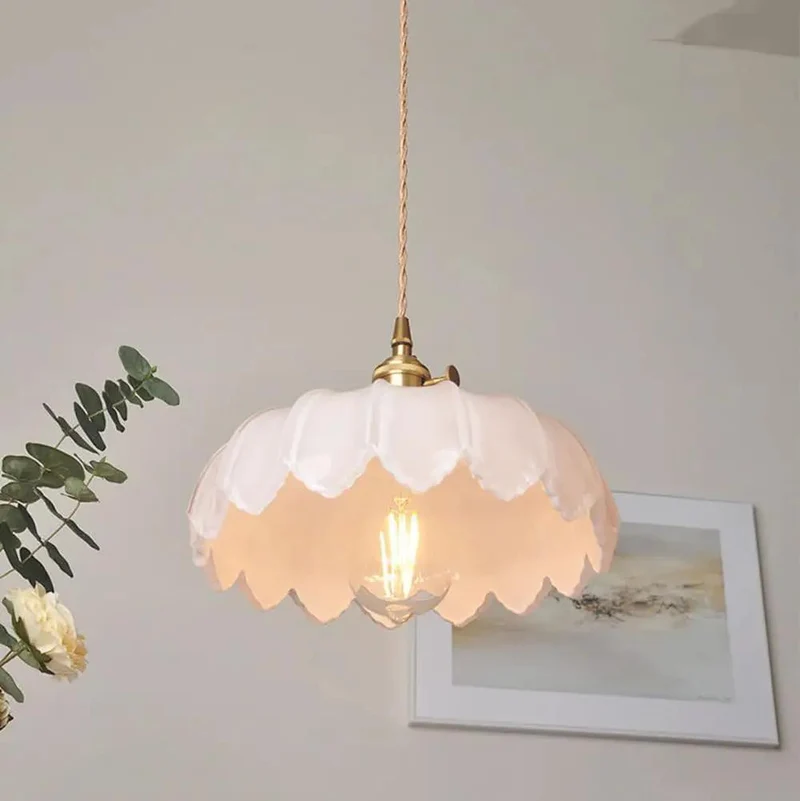 Snazzy Flower Glass Pendant Light With Adjustable Hanging Chain For Kitchen Sink Island Lighting Modern Farmhouse Vibes Perfect For Your Awesome Home Decor Setup Green White