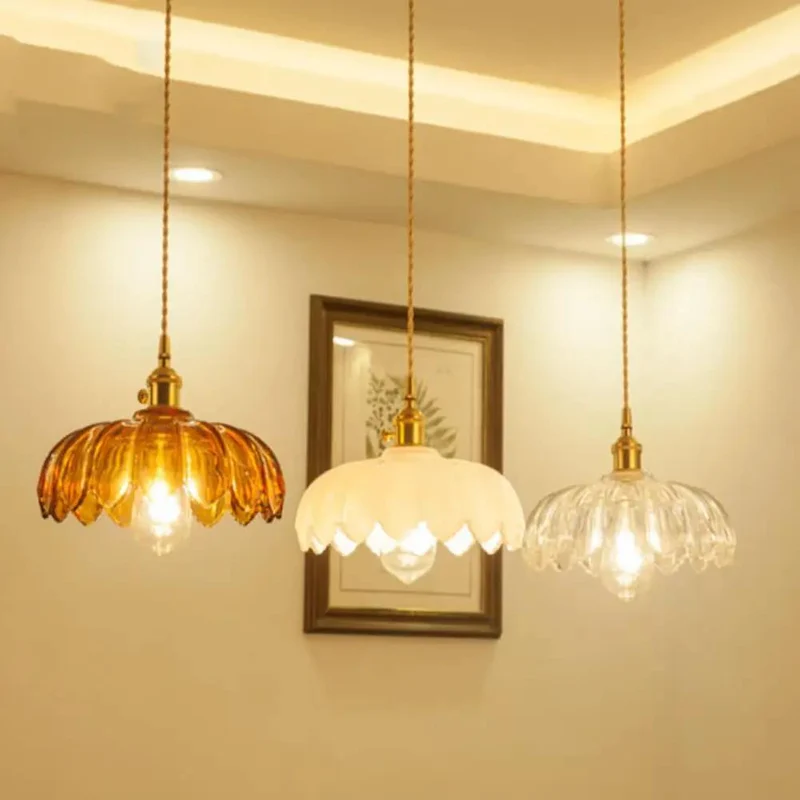 Snazzy Flower Glass Pendant Light With Adjustable Hanging Chain For Kitchen Sink Island Lighting Modern Farmhouse Vibes Perfect For Your Awesome Home Decor Setup Green White