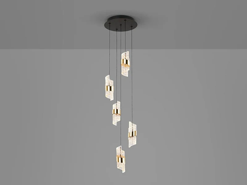 Plafonnier suspensions torsades en cristal Salon
