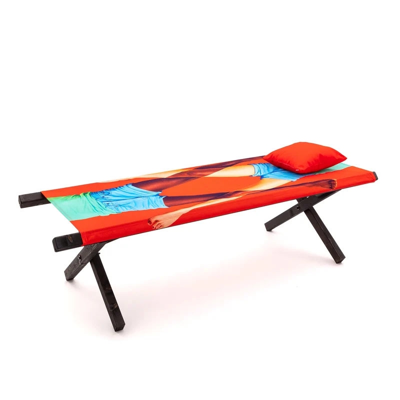Seletti Toiletpaper Folding Poolbed