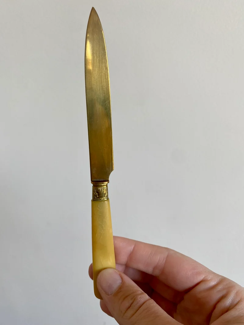 Couverts vintage jaune et or