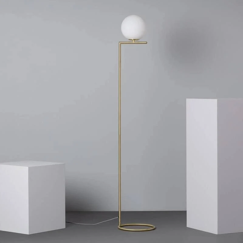 Lampadaire Doré Boule Blanche Design
