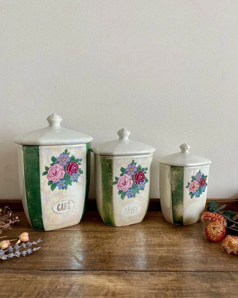 Pots de cuisine décoratifs à motifs fleuris en faïence signés Czechoslovakia.