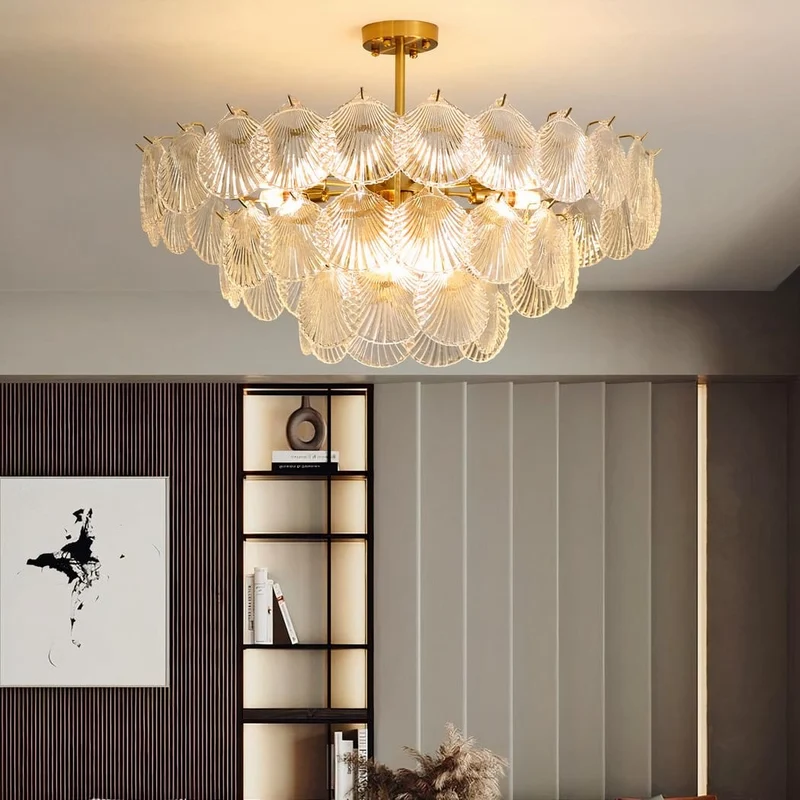 Lustre coquillage design moderne salon doré