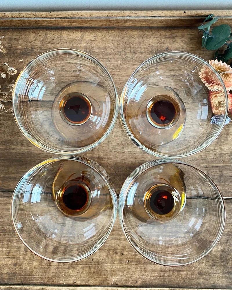 Verres ronds pieds colonnes années 60-70