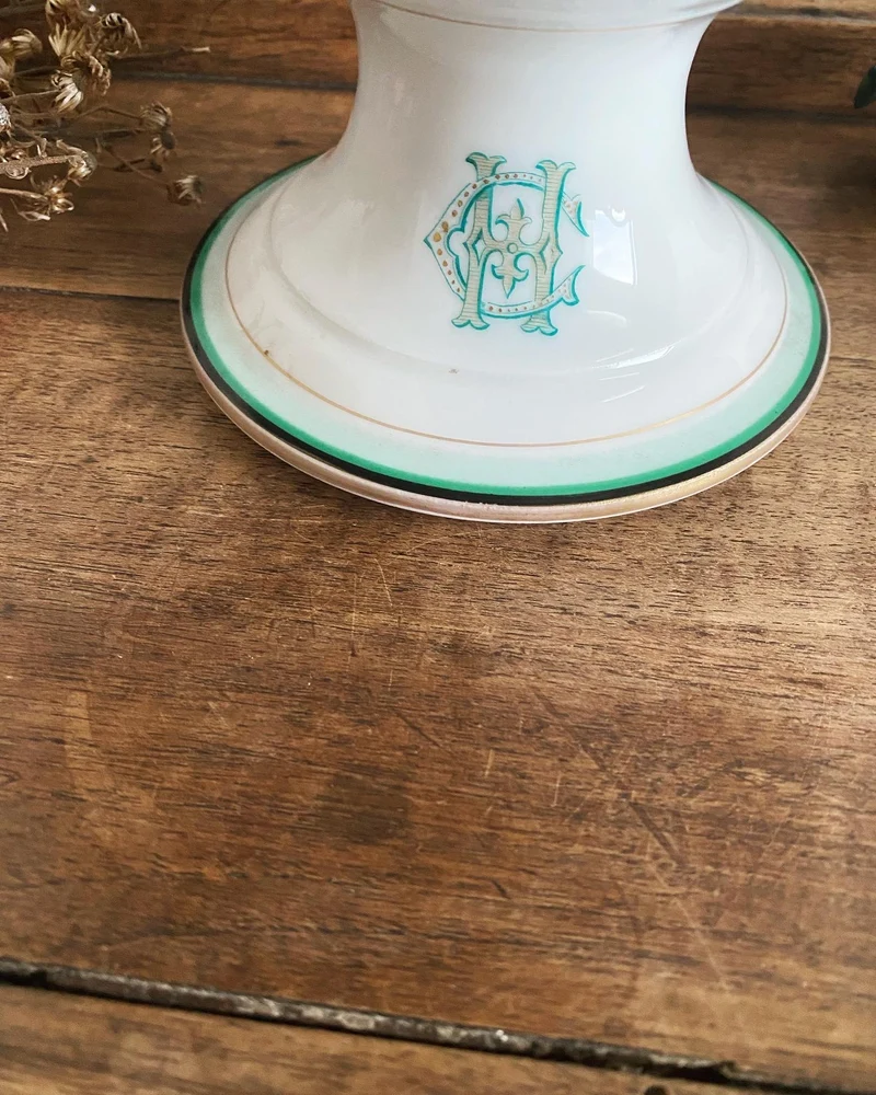 Compotier sur pied 19eme bordures or et vert bouteille