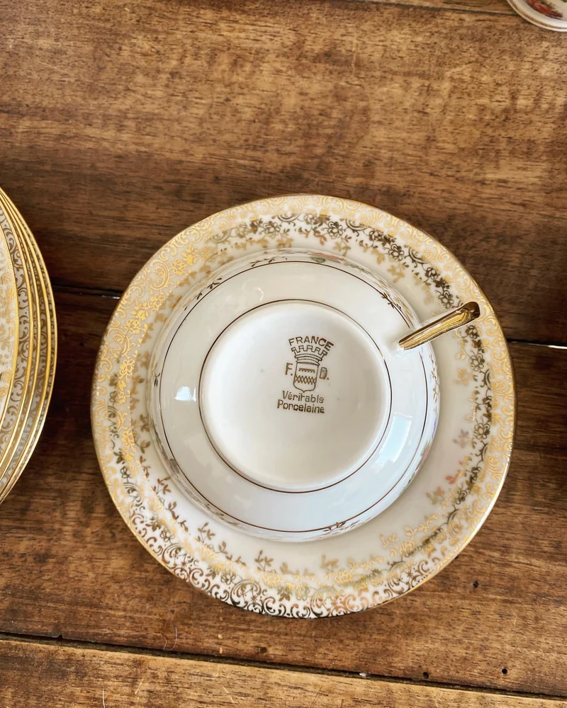 Service à café en porcelaine de Limoges