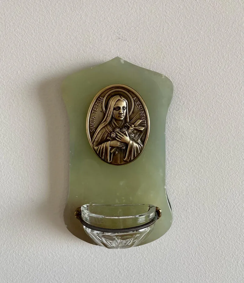 Bénitier en verre sur support en pierre