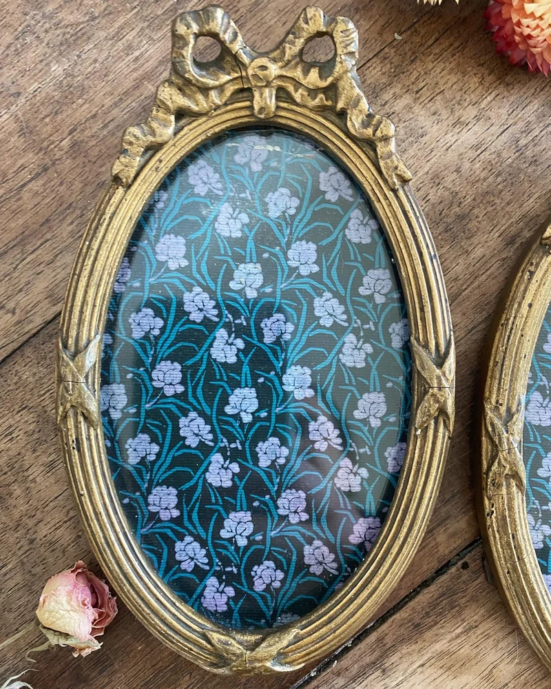 Cadres photos en bois doré style Louis XVI
