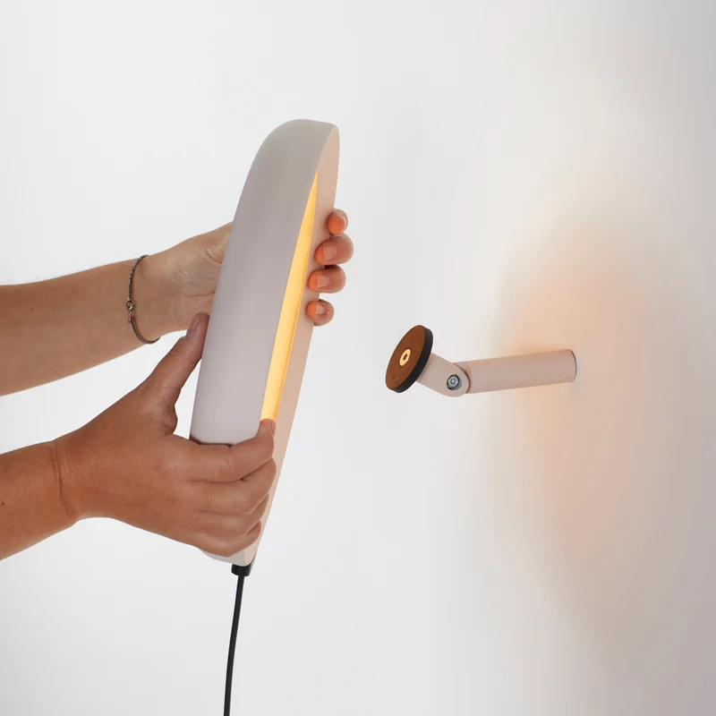 Estiluz Cable Holder Mood with Flat Wall Support