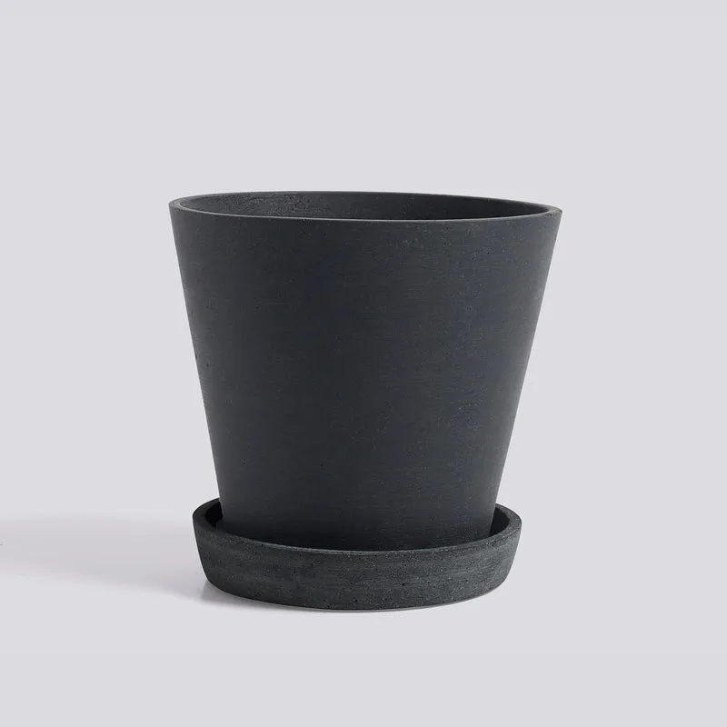 Hay Flowerpot with Saucer