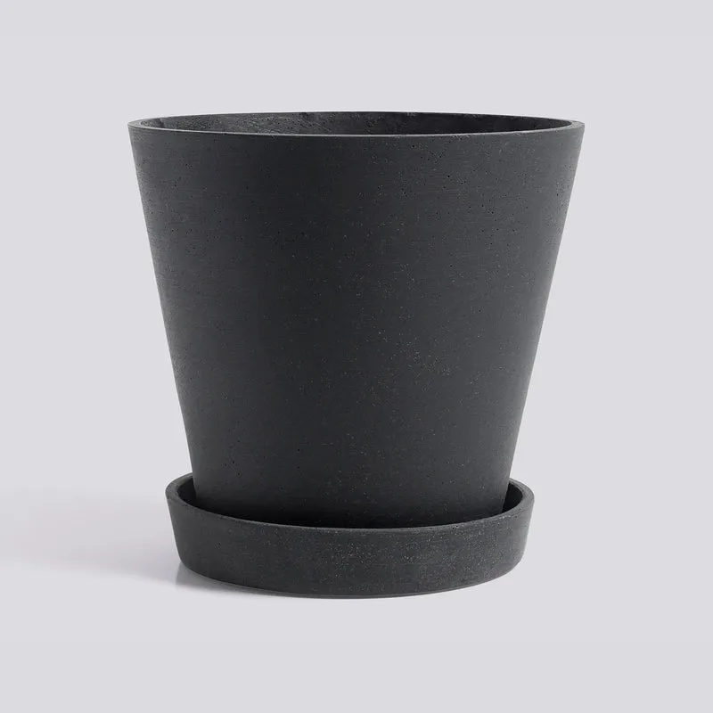 Hay Flowerpot with Saucer
