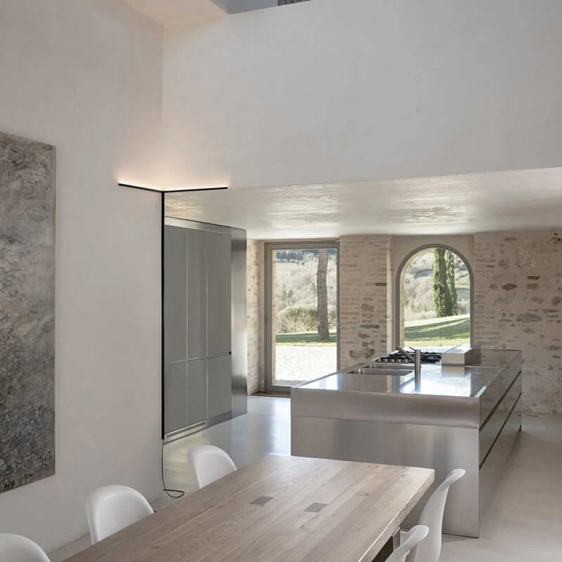 Karman Y Wall Lamp