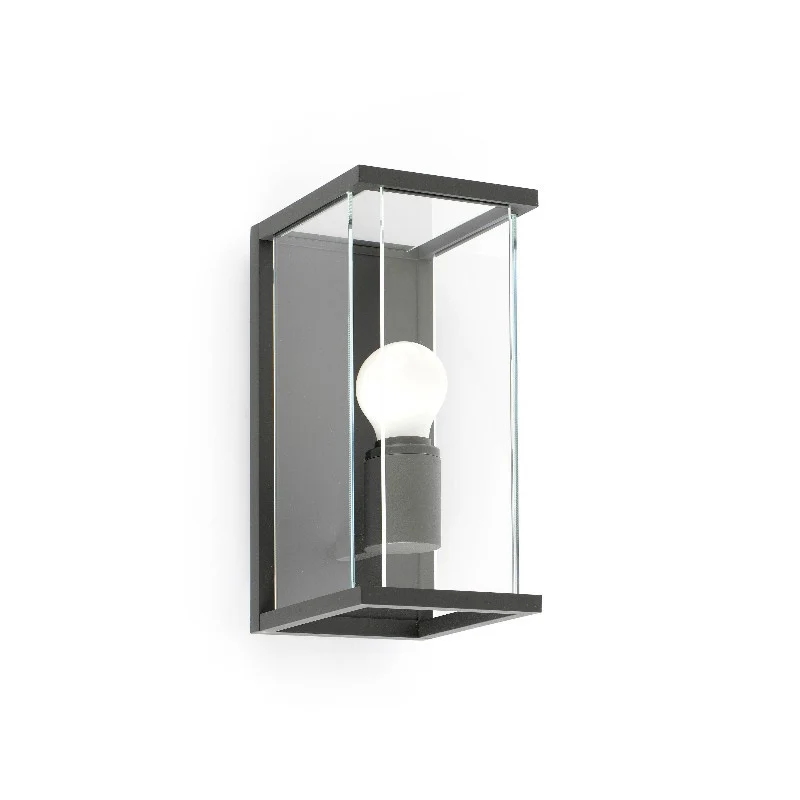 Lantern look outdoor wall lamp