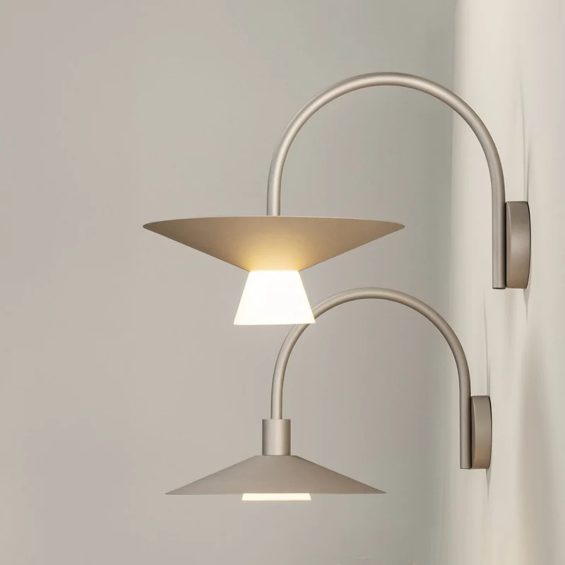 Estiluz Belt Wall Lamp