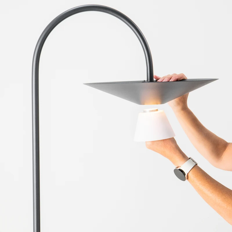 Estiluz Belt Floor Lamp