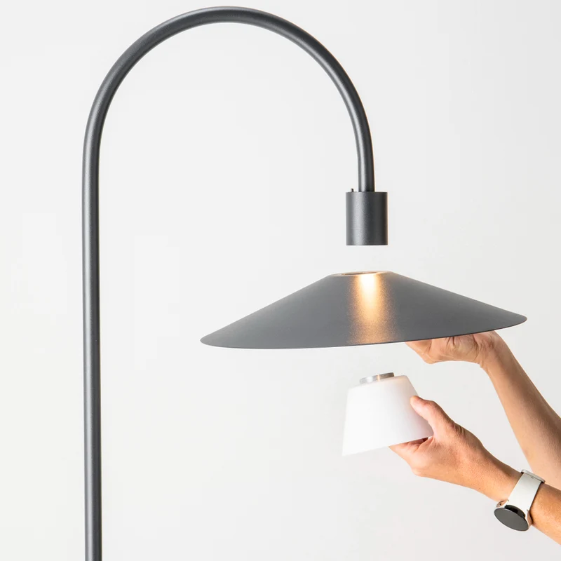 Estiluz Belt Floor Lamp