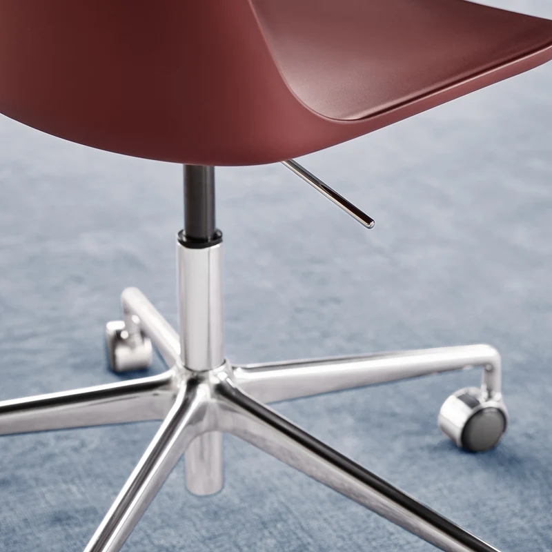 &Tradition Rely Side Chair HW28