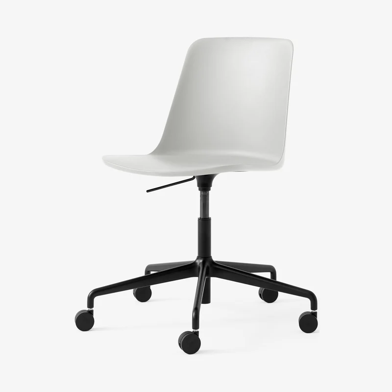 &Tradition Rely Side Chair HW28