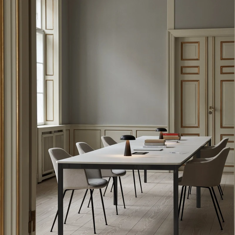 &Tradition Drip Dining Table HW117