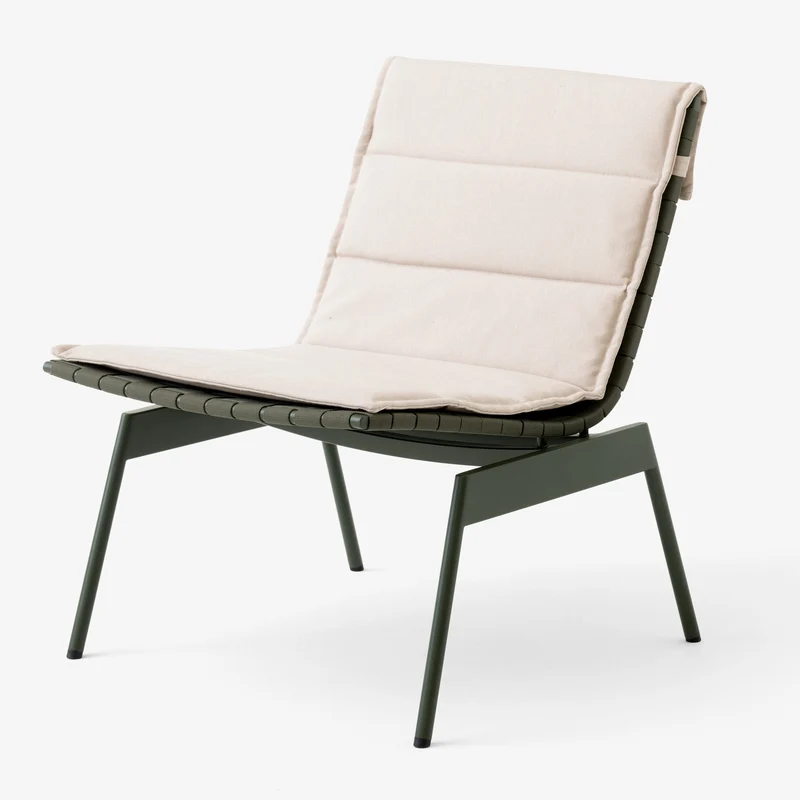 &Tradition Ville Outdoor Lounge Chair AV45