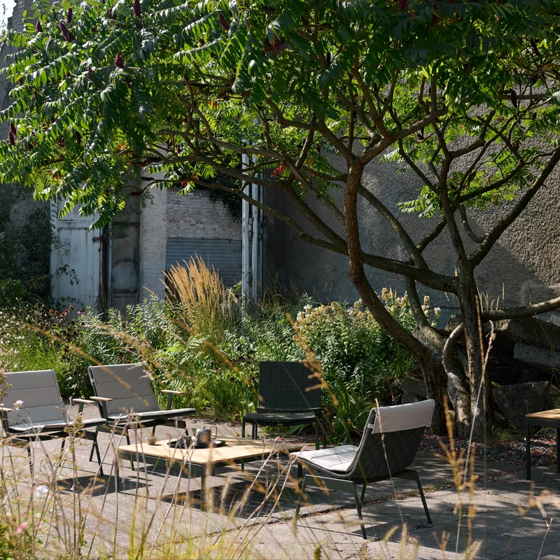 &Tradition Ville Outdoor Lounge Chair AV45