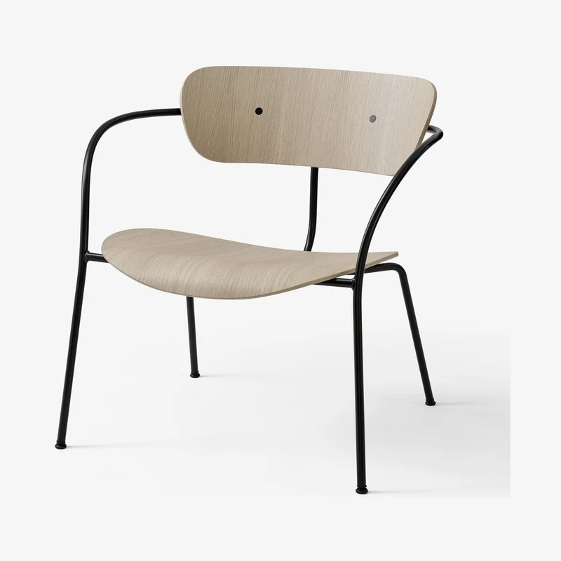 &Tradition Pavilion Lounge Chair AV5