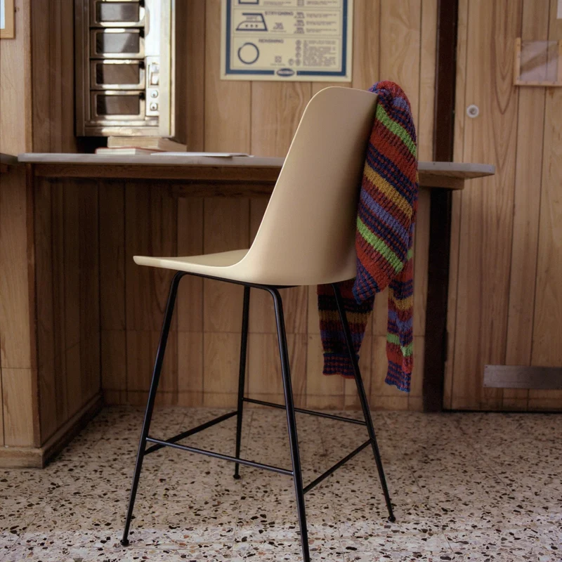 &Tradition Rely Counter Chair HW91