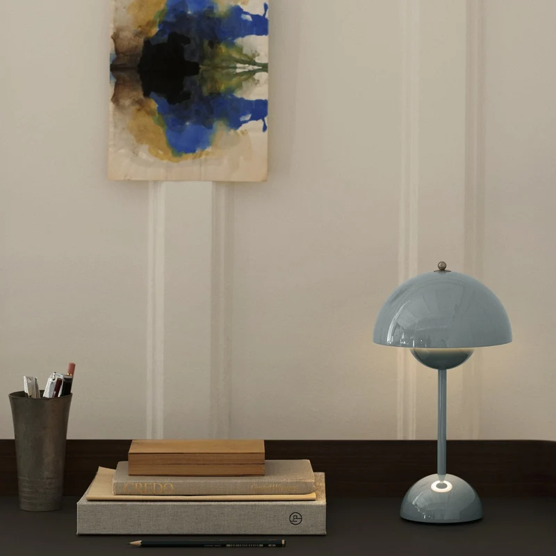 &Tradition Pavilion Desk AV17