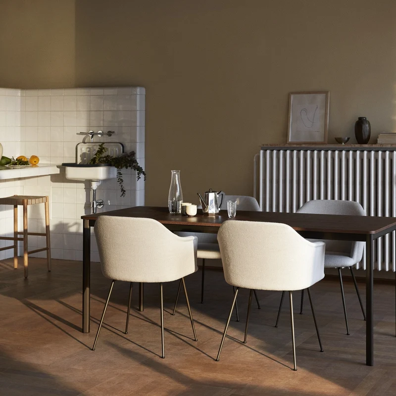 &Tradition Drip Dining Table HW59