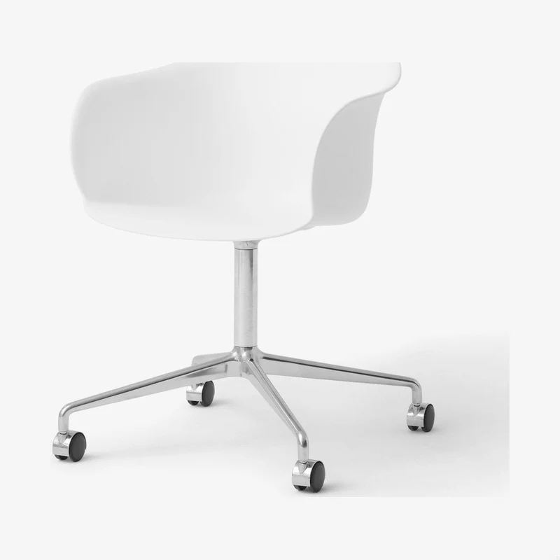 &Tradition Elefy Swivel Armchair JH36