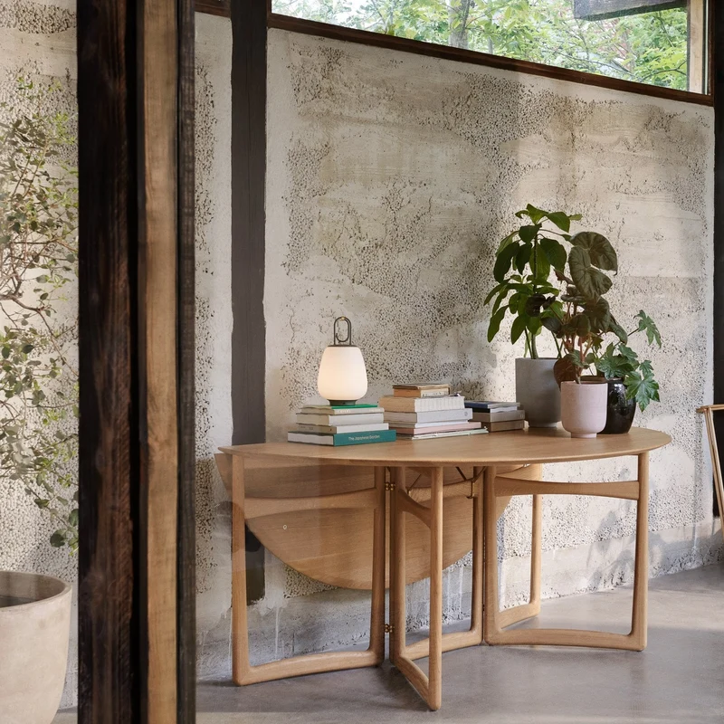 &Tradition Drop Leaf Dining Table HM6
