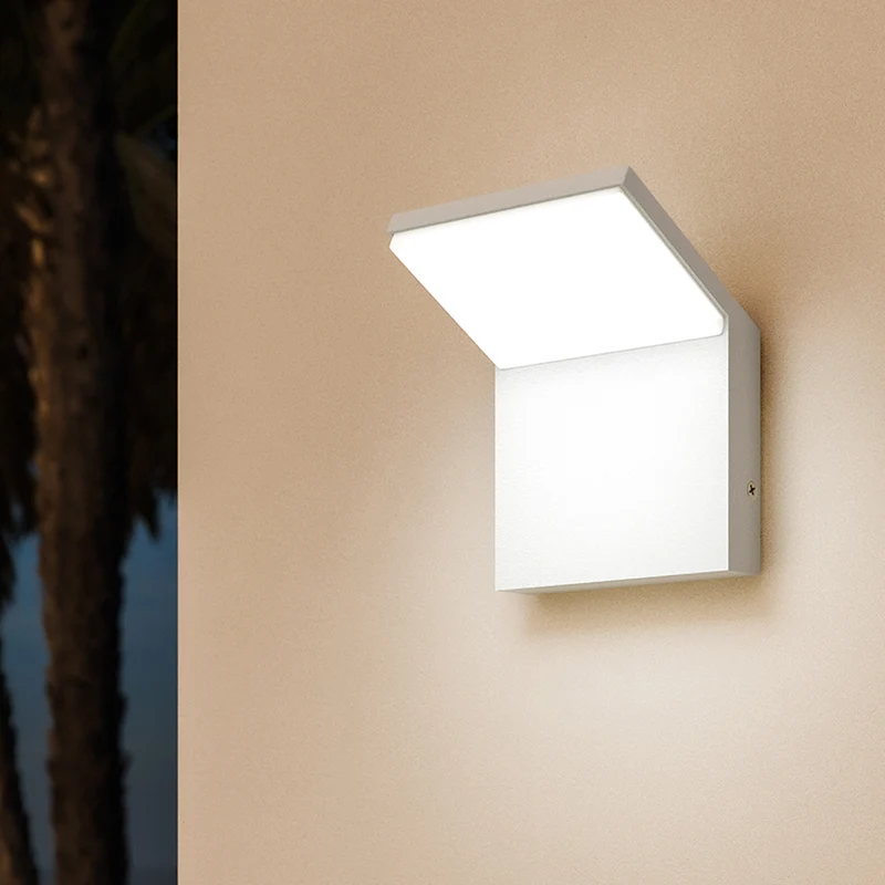Beneito Faure Neo XL Outdoor Wall Lamp