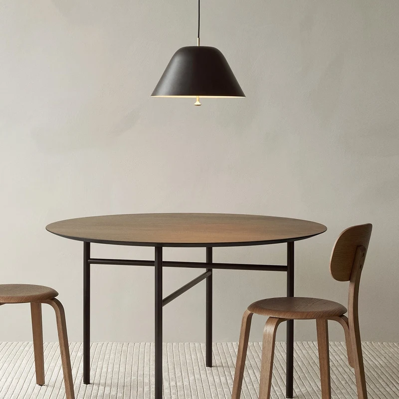 Audo Copenhagen Snaregade Round Dining Table