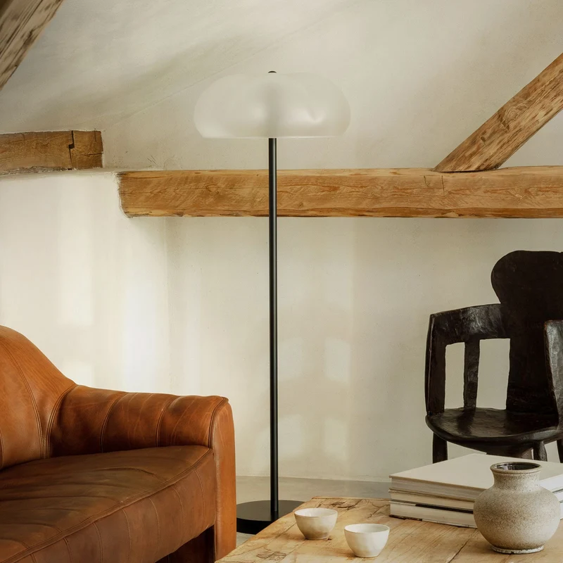 Schwung Hana Floor Lamp
