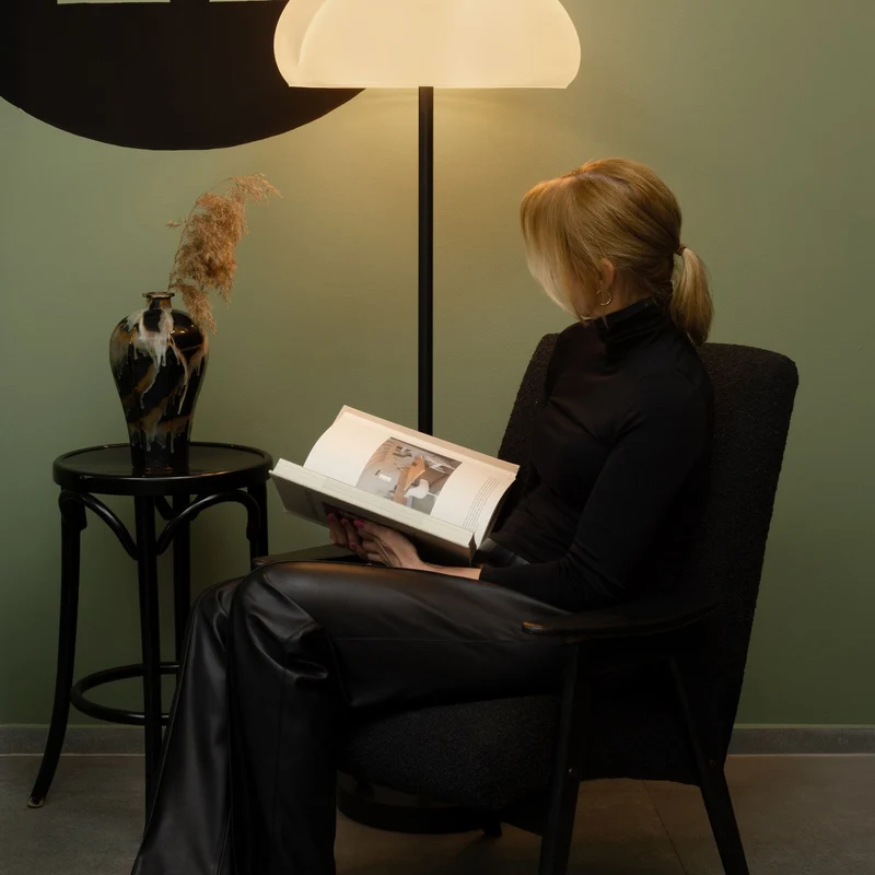 Schwung Hana Floor Lamp