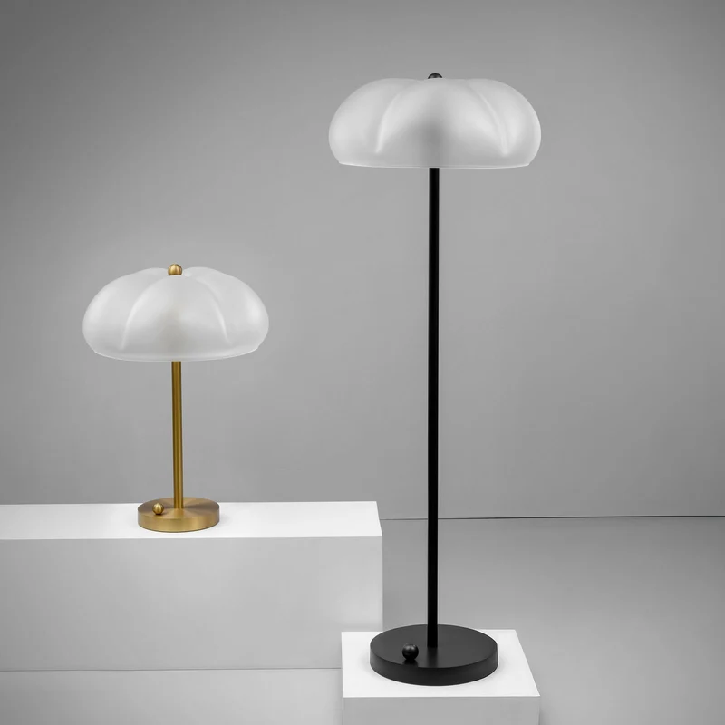 Schwung Hana Floor Lamp