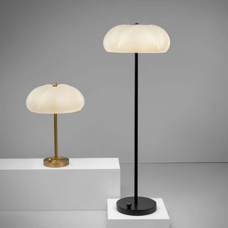 Schwung Hana Floor Lamp