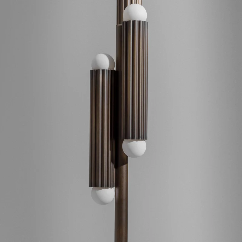 Schwung Vesta Table Lamp
