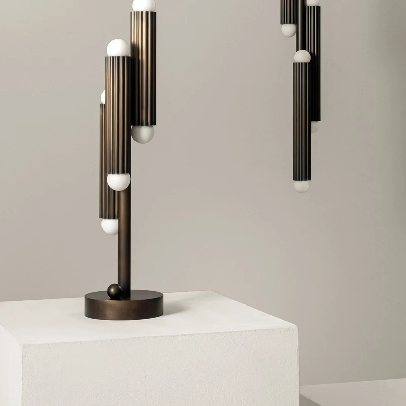 Schwung Vesta Table Lamp