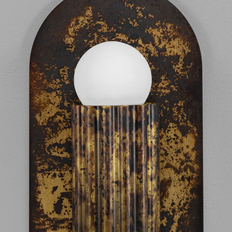 Schwung Vesta Wall Sconce