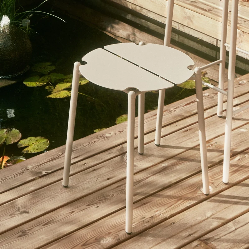 AYTM Novo Outdoor Stool