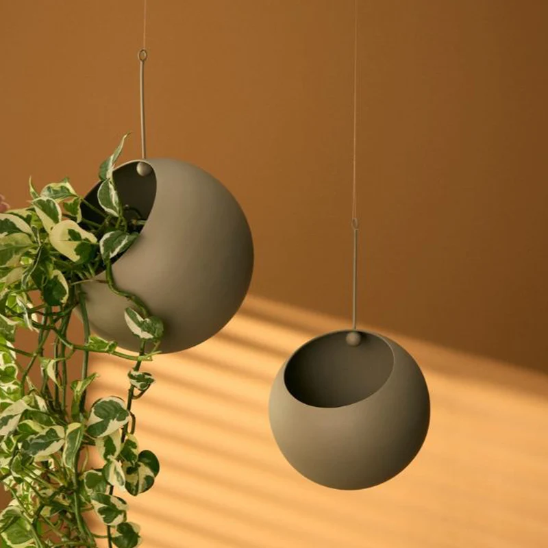 AYTM Globe Hanging Flowerpot