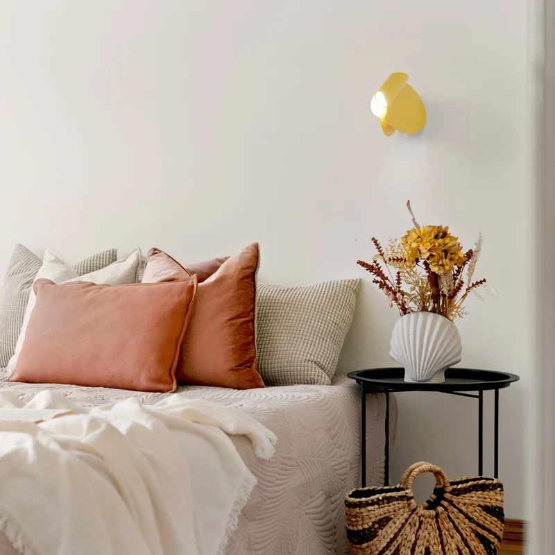 OliveLab Oplà Wall Lamp